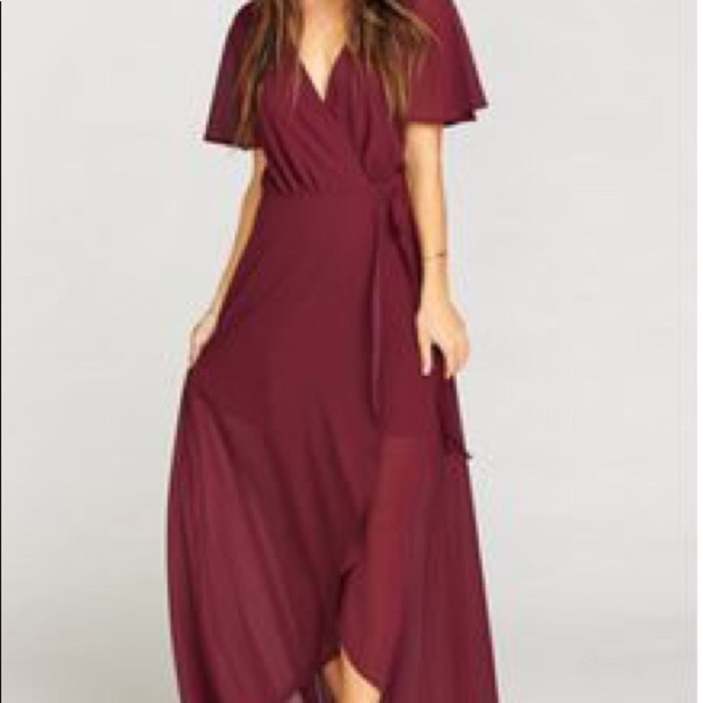 🚫🚫SOLD🚫🚫Burgundy flowy dress